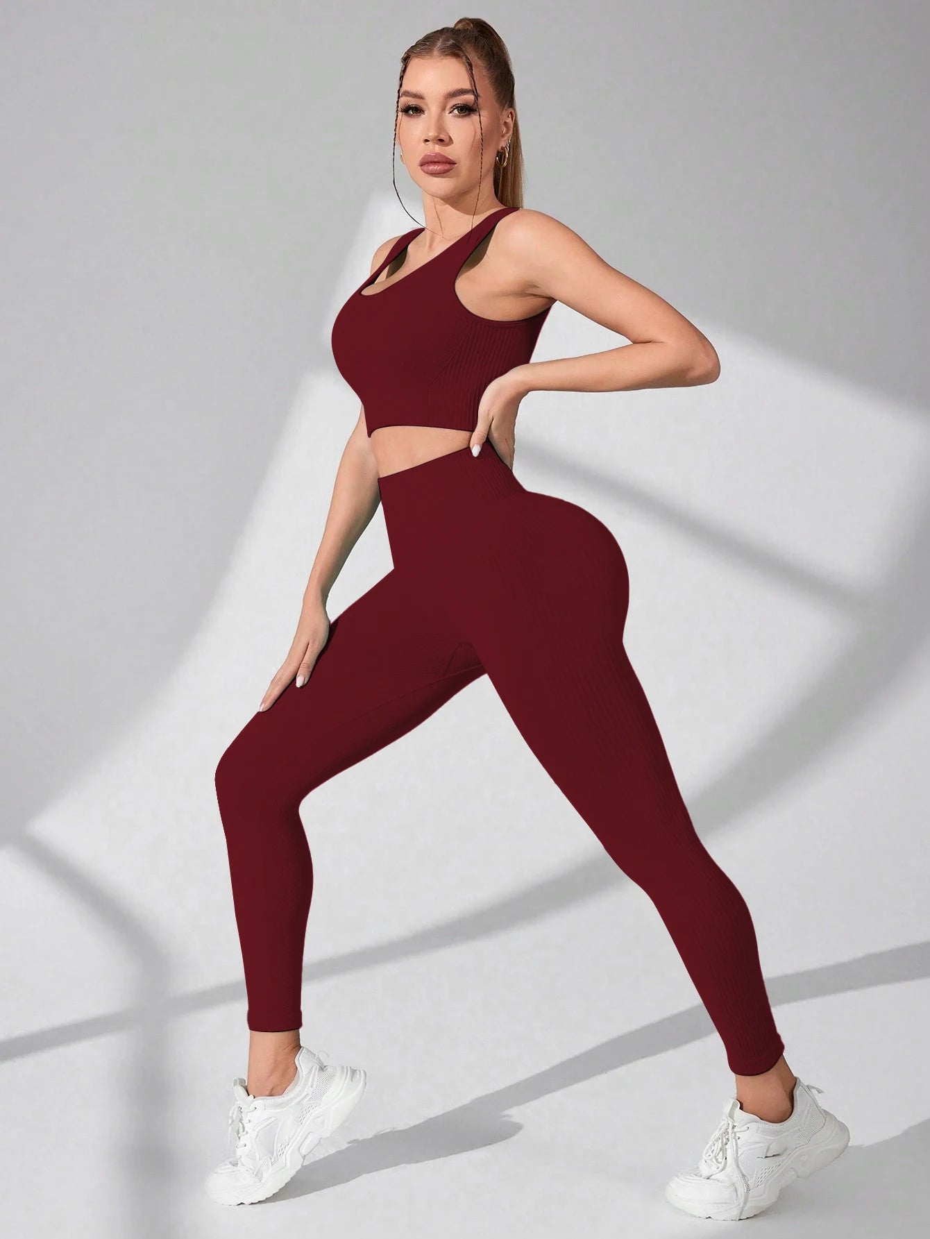 Women's Seamless Yoga Set Two Piece Leggings And Cross Strap Sports Bra